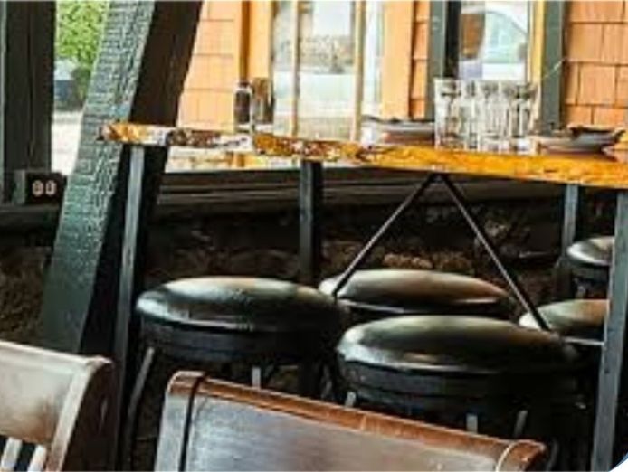 for-sale-license-bar-well-established-located-beach-side-suburb-sydney-cronulla-0