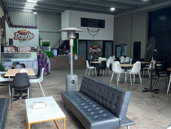 established-food-truck-permanent-location-warehouse-low-rent-2