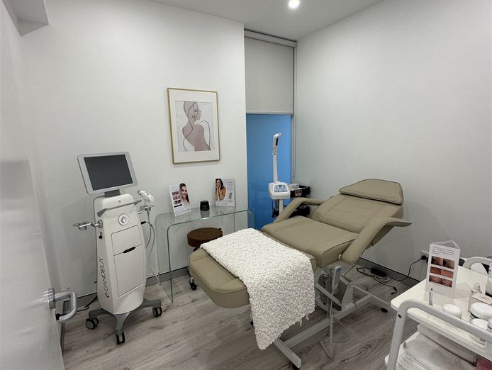 established-laser-amp-skin-clinic-prime-location-enquire-2