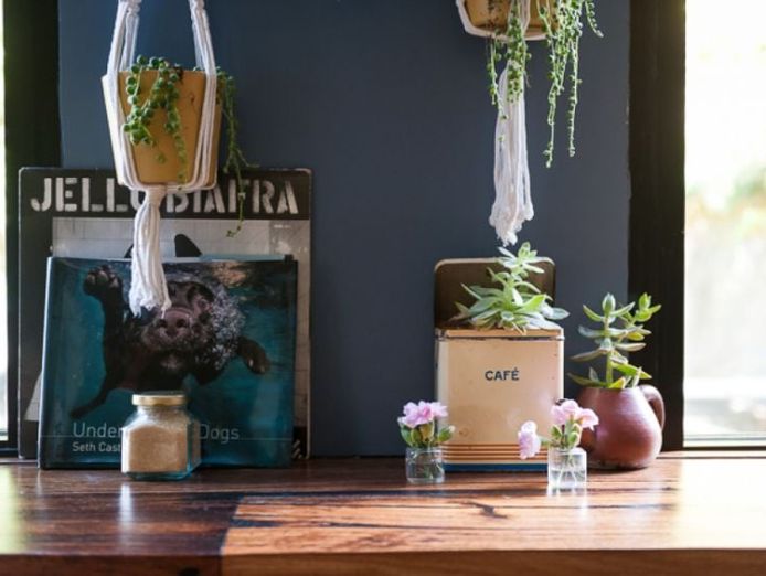 northern-sydney-busy-cafe-perfect-location-long-lease-potential-to-increase-0