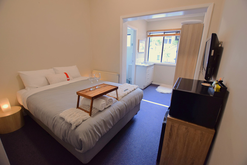 SKI LODGE FOR SALE SNOWY MOUNTAINS FULLY RENOVATED in Regional NSW