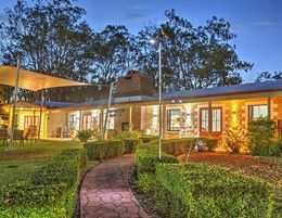 MOTEL LEASEHOLD FOR SALE - QLD - BEAUTIFULLY PRESENTED