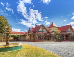 MOTEL LEASEHOLD FOR SALE - OUTBACK NSW