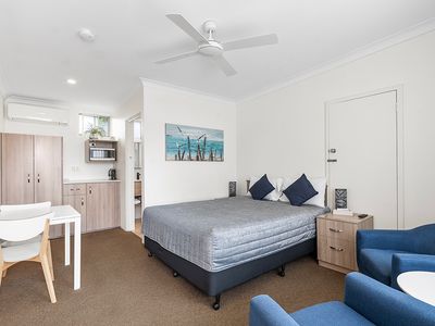 motel-for-sale-south-coast-views-to-ocean-amp-harbour-0