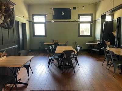 fully-equipped-leasehold-hotel-ground-floor-caledonian-hotel-maitland-4