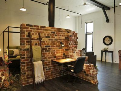 fully-renovated-immaculate-presentation-amp-historic-charm-exceptional-motel-pr-4
