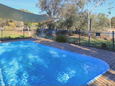 caravan-park-amp-motor-inn-for-sale-orana-region-9