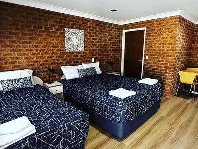 motel-for-sale-24-units-in-the-heart-of-town-northern-riverina-region-2