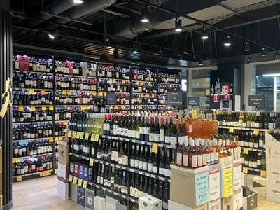 liquor-store-for-sale-lower-north-shore-2