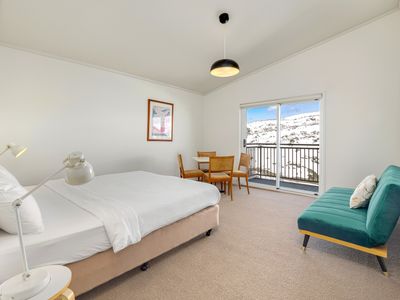 refurbished-snowy-mountains-inn-guthega-inn-kosciuszko-national-park-7