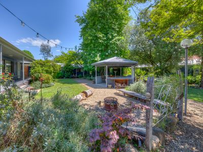 stunning-freehold-accommodation-in-bright-victoria-9
