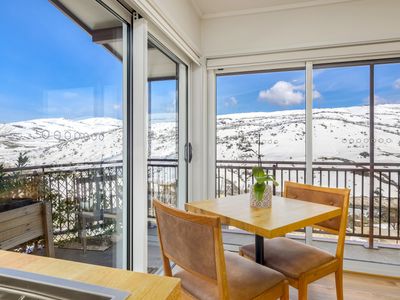 refurbished-snowy-mountains-inn-guthega-inn-kosciuszko-national-park-8