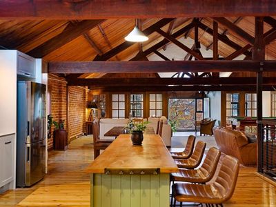fully-renovated-immaculate-presentation-amp-historic-charm-exceptional-motel-pr-8