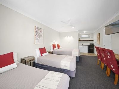 motel-for-sale-idyllic-location-in-major-mid-coast-growth-corridor-2