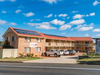 motel-freehold-including-fully-furnished-4-bedroom-house-0