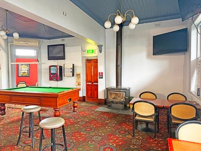 freehold-hotel-for-sale-albion-hotel-grenfell-6