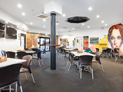 freehold-hotel-for-sale-by-eoi-railway-hotel-parkes-4