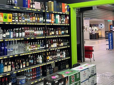 liquor-amp-supermarket-hills-district-north-west-1