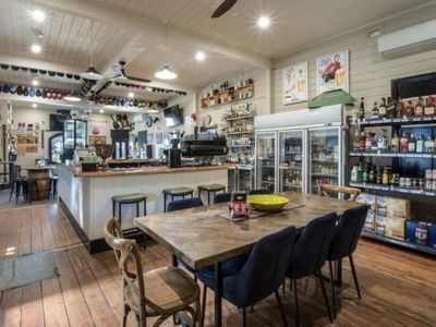 freehold-hotel-for-sale-royal-hotel-tambar-springs-3