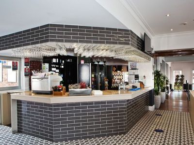 freehold-hotel-for-sale-by-eoi-hotel-orange-orange-nsw-2