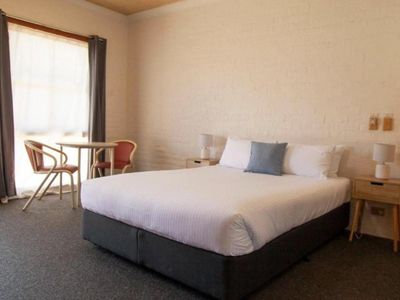 bega-downs-motor-inn-for-sale-3