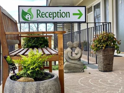 freehold-motel-for-sale-titania-motel-oberon-1