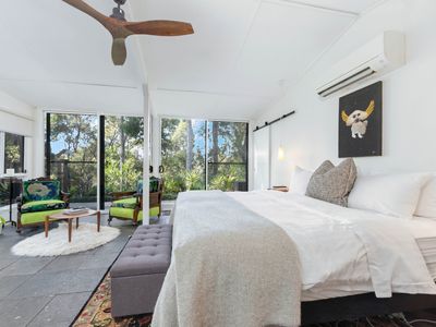 luxury-coastal-retreat-amp-development-opportunity-the-bower-at-broulee-1
