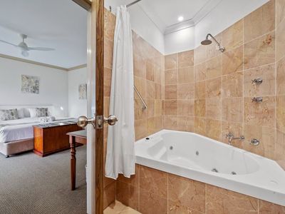 south-coast-motel-for-sale-exclusive-resort-style-7