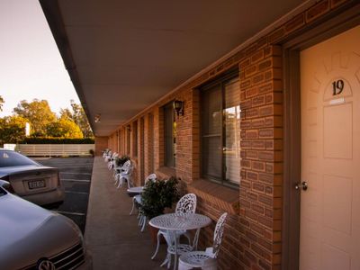 motel-leasehold-for-sale-north-west-nsw-region-major-administrative-centre-1