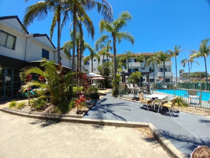 motel-for-sale-in-mid-north-coast-close-to-beach-amp-surf-0