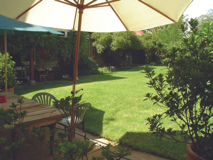 stunning-guest-house-central-west-3