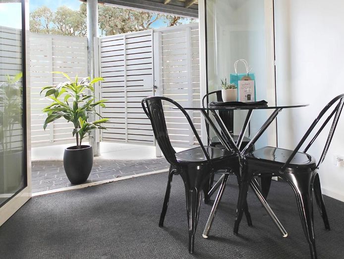 apartments-for-sale-large-coastal-city-7