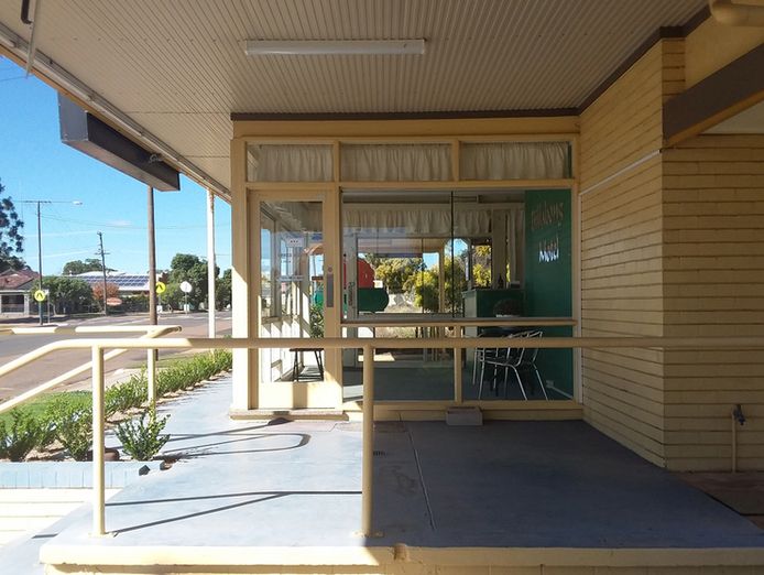 motel-for-sale-prime-real-estate-great-regional-centre-3