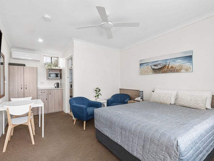 motel-for-sale-south-coast-views-to-ocean-amp-harbour-2