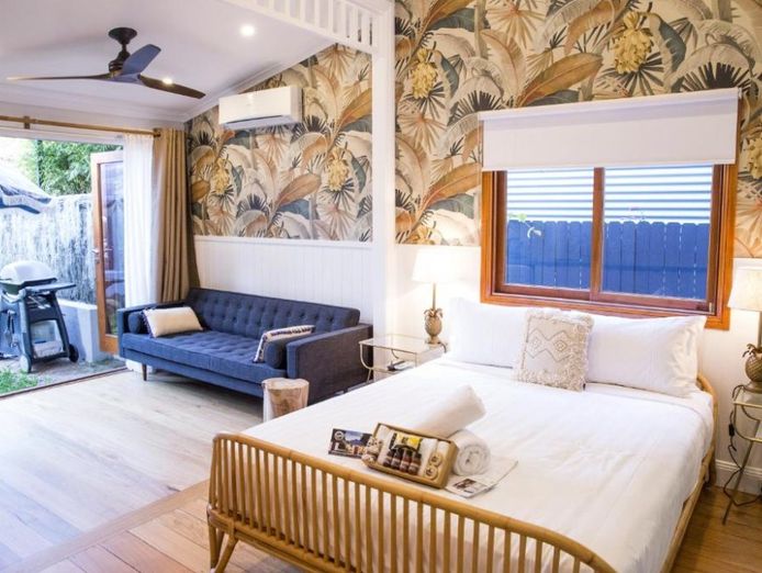 stylish-guesthouse-for-sale-byron-bay-2