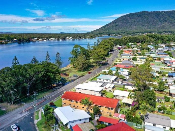 motel-for-sale-prime-mid-north-coast-location-pristine-inspection-0