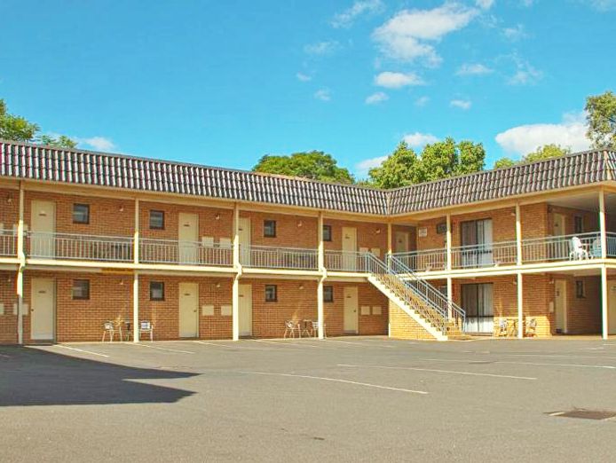 motel-for-sale-orana-region-6