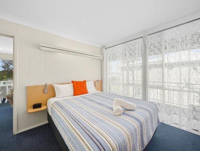motel-for-sale-prime-mid-north-coast-location-pristine-inspection-3