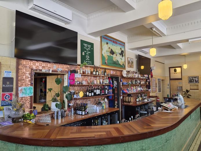 leasehold-hotel-for-sale-metropolitan-hotelground-level-189-high-street-mai-1
