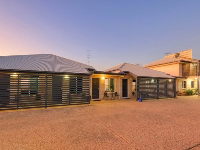 MOTEL FOR SALE QLD AS NEW CONDITION GROWING STRONGLY in Regional