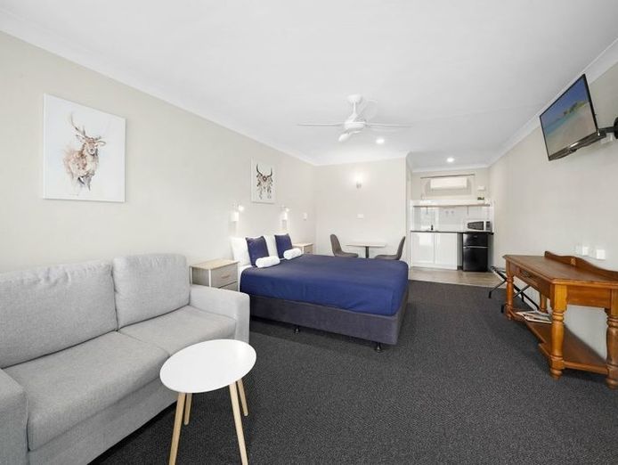 motel-for-sale-idyllic-location-in-major-mid-coast-growth-corridor-3