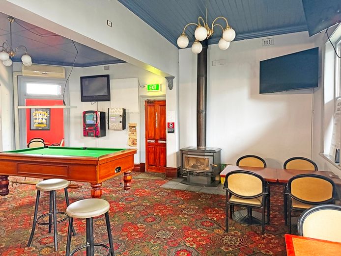 freehold-hotel-for-sale-albion-hotel-grenfell-6