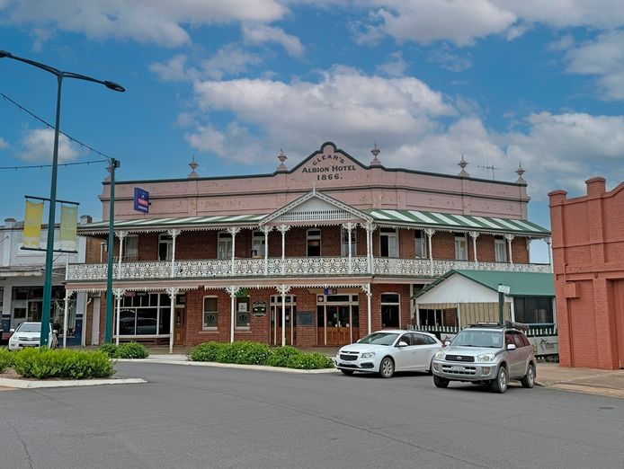 freehold-hotel-for-sale-albion-hotel-grenfell-0