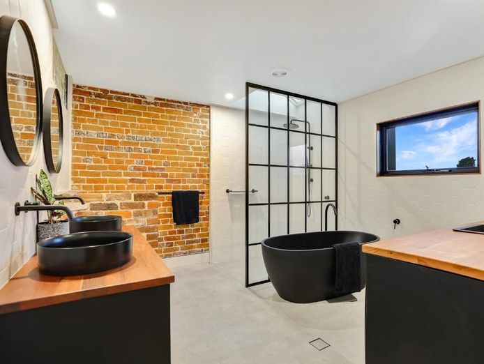 fully-renovated-immaculate-presentation-amp-historic-charm-exceptional-motel-pr-6