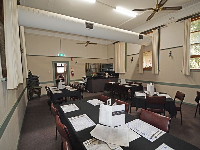 premium-free-lease-in-vibrant-murray-river-town-5