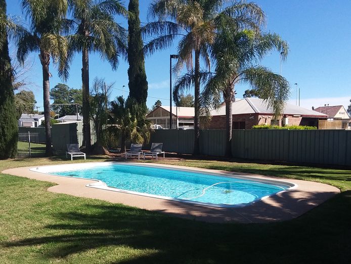 motel-for-sale-prime-real-estate-great-regional-centre-4