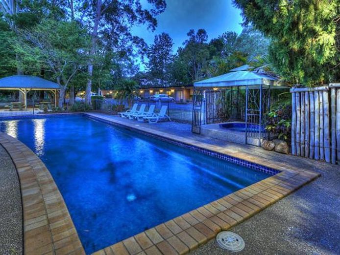 motel-for-sale-mid-north-coast-10-acres-0