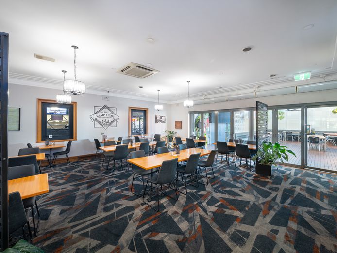 hotel-for-sale-by-eoi-knickerbocker-hotel-bathurst-7
