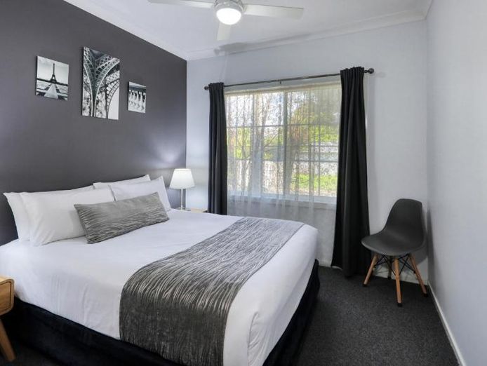 motel-amp-serviced-apartments-leasehold-for-sale-stunning-presentation-hilltop-1