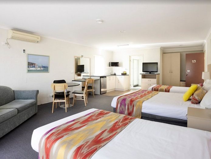 freehold-coastal-motel-for-sale-3